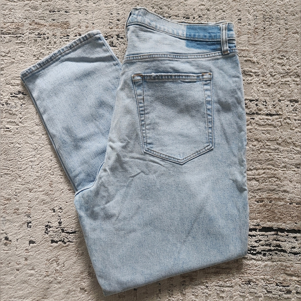 Abercrombie & Fitch 90's Slim Straight Ultra High Rise